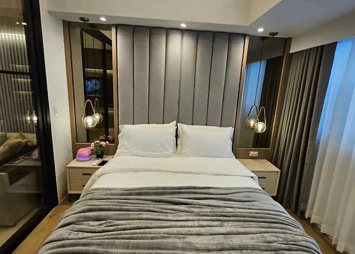 Luxury 1 At Park Mckinley West